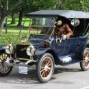 Touring car