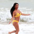 Chelsee Healey – Showed off her amazing partum body in Lanzarote - 454 x 597