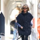 Naomi Watts – Seen with her dog in the Big Apple – New York
