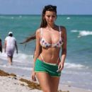 Grace Boor – In a bikini on the beach in Miami - 454 x 681