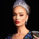 R'Bonney Gabriel - Miss Universe 2022 - 454 x 954