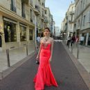 Blanca Blanco – Walking To The Grand Auditorium Louis Lumière In Cannes - 454 x 605