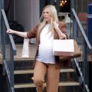 Frankie Essex – Shopping at ‘Petits Amours’ baby boutique in Essex - 454 x 609