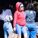 Alia Shawkat – Seen picking up some takeout in Los Feliz - 454 x 675