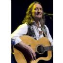 Roger Hodgson performs at Salle Wilfrid Pelletier Place des Arts (May 8th, 2009) - 454 x 303