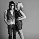 Kylie Olsson with Jeff Beck - 367 x 497