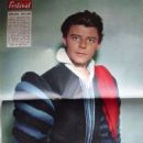 Gérard Philipe - Festival Magazine Pictorial [France] (28 November 1961) - 454 x 692