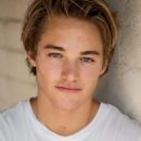 Mitchell Hoog