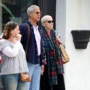 Annie Lennox – Seen after her breakfast in Studio City - 454 x 681