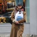 Katie Holmes – Shopping on New Year’s Eve in New York