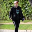 Rebel Wilson – Steps out for a hike in Los Angeles - 454 x 561