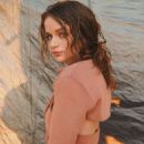 Joey King – Virtual Press Tour Day 3 of The Kissing Booth 2