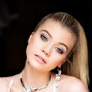 Catelyn Combellick - 298 x 452