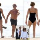 Carla Bruni and Nicolas Sarkozy - 454 x 273