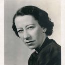 Flora Robson - 454 x 675