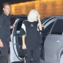 Kim Kardashian – Rocks a platinum blonde bob to dinner at Nobu