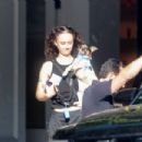 Ella Emhoff – Being escorted by Secret Service agents in Los Angeles - 454 x 302