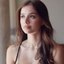 Sophie Mudd BTS photo shoot with Brittany Roughton - Sophie Mudd - 454 x 574