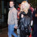 Miranda Lambert – With Brendan McLoughlin seen after Late Night With Seth Meyers in NY - 454 x 669