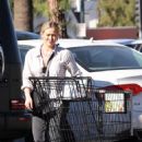 Hilary Duff – Grocery shopping at Ralphs in Studio City
