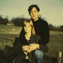 Paul McCartney and Linda - 454 x 552