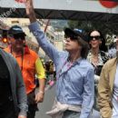 L'Wren Scott and Mick Jagger on the grid ahead of the Monaco F1 race, May 16, 2010 in Monte Carlo, Monaco - 454 x 848