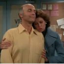 The Mary Tyler Moore Show - Mary Tyler Moore - 454 x 412