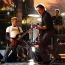 Bruce Springsteen - The 45th Annual Grammy Awards (2003) - 454 x 408