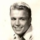 Richard Jaeckel - 454 x 579