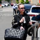 Ashlee Simpson – Arriving at gym session in Studio City