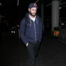 Liam Hemsworth-December 18, 2015-Liam Hemsworth Touches Down at LAX