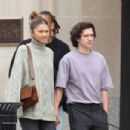 Zendaya Coleman – With Tom Holland hold hands in Boston - 454 x 303