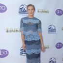 Katee Sackhoff – 2019 Beauty Awards in Hollywood - 454 x 658