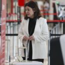 Nigella Lawson – Seen at Sydney Airport - 454 x 511