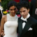 Prince and Manuela Testolini - 77th Annual Academy Awards - Arrivals (2005) - 300 x 338