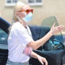 Kate Bosworth in Denim Shorts – Picking up lunch in Los Angeles