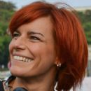 Fauve Hautot - 454 x 681