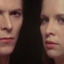 The Man Who Fell to Earth - 454 x 192