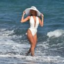 Summer Monteys-Fullam – on the beach during in Tenerife - 454 x 406