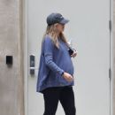 Suki Waterhouse – Heads to the gym in Los Angeles