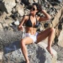 Jenna Chapple does a photo shoot in the sunny Mojave, California Desert on December 2, 2014 - 454 x 570