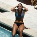 Oriana Sabatini in Bikini at the pool in Miami - 454 x 582