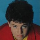 Kirk Cameron - Cine Tele Revue Magazine Pictorial [France] (8 November 1990)