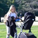Hilary Duff – Spotted at the park in Los Angeles