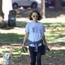 Natalie Portman – Steps out for a dog walk in Los Feliz
