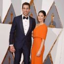 Aaron Rodgers and Olivia Munn - The 88th Annual Academy Awards (2016) - 399 x 612