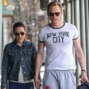 Jennifer Connelly and Paul Bettany - 454 x 575