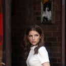 Anna Kendrick – Filming HBO’s ‘Love Life’ in NYC