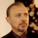 Hector Elizondo- as Fisher