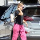 Kristen Bell – Run errand in Los Angeles